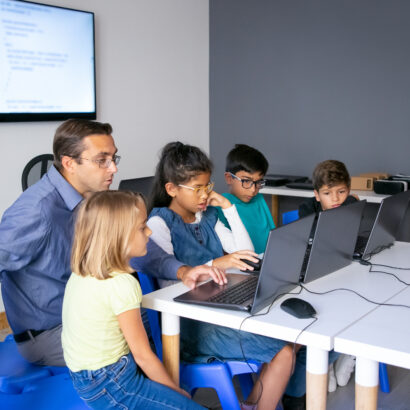 The Role of Technology in Education: Arpan School’s Modern Approach
